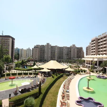 Royal Beach Millennium Apartament *